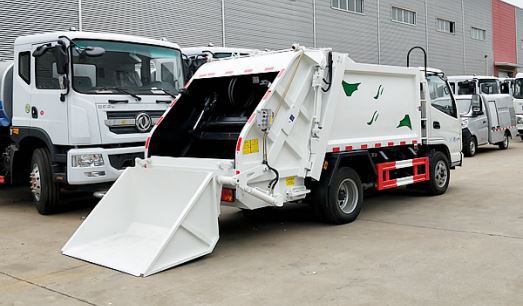 Bin Lifter Compact Garbage Truck 