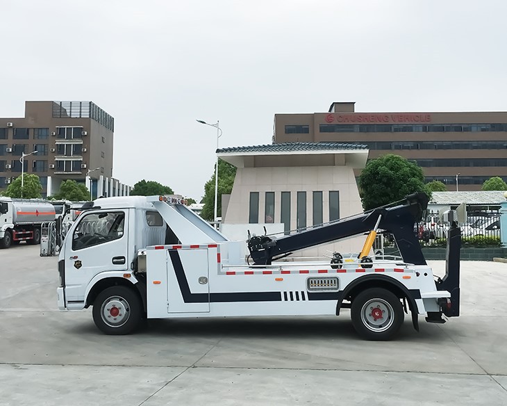 8 Ton Integrated Recovery Tow Truck 11