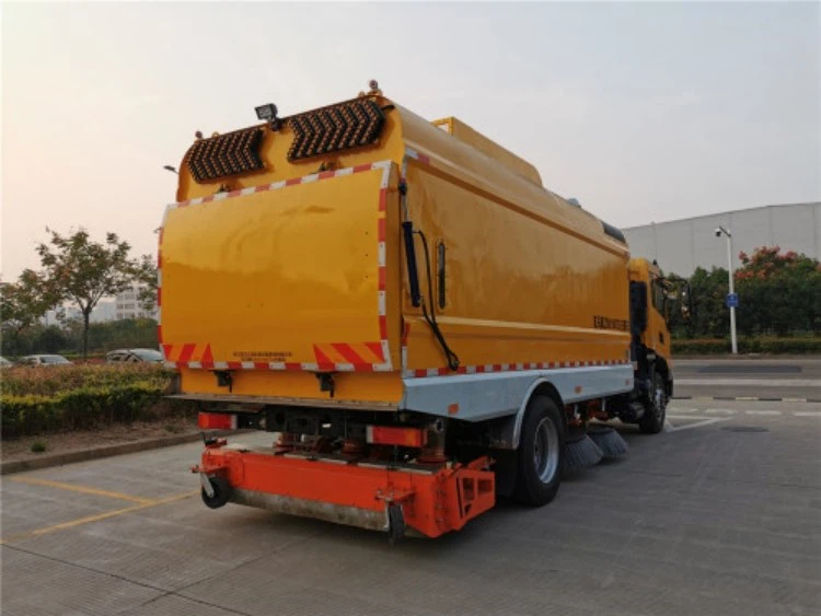 Dongfeng Airport Sweeper Truck 5