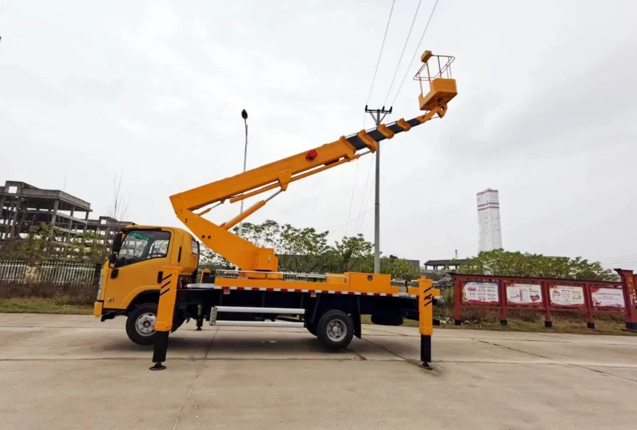 23m Insulated Telescopic Bucket Sky Lift Truck 7