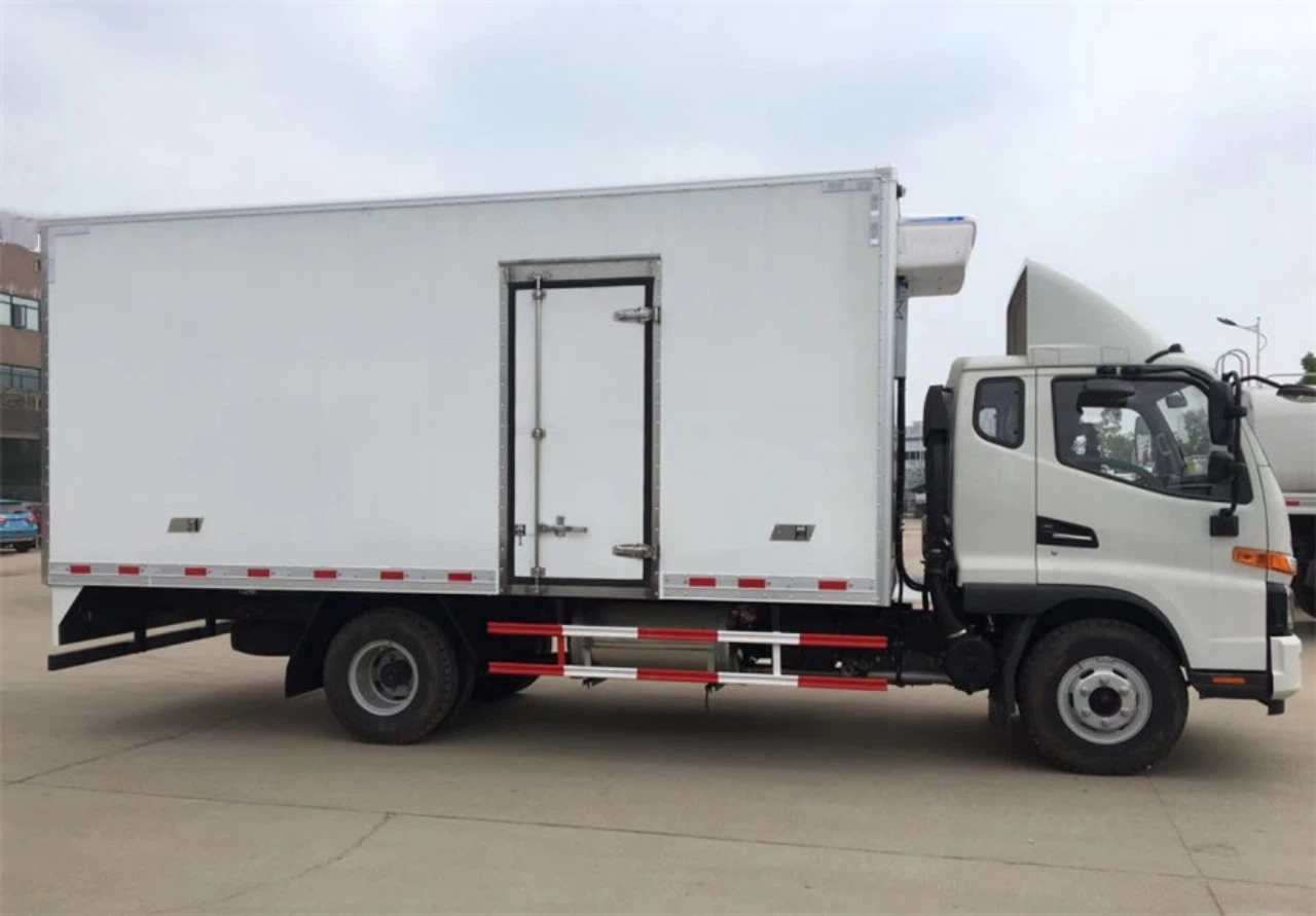 5 Ton Payload 27 CBM Refrigerated Truck 6