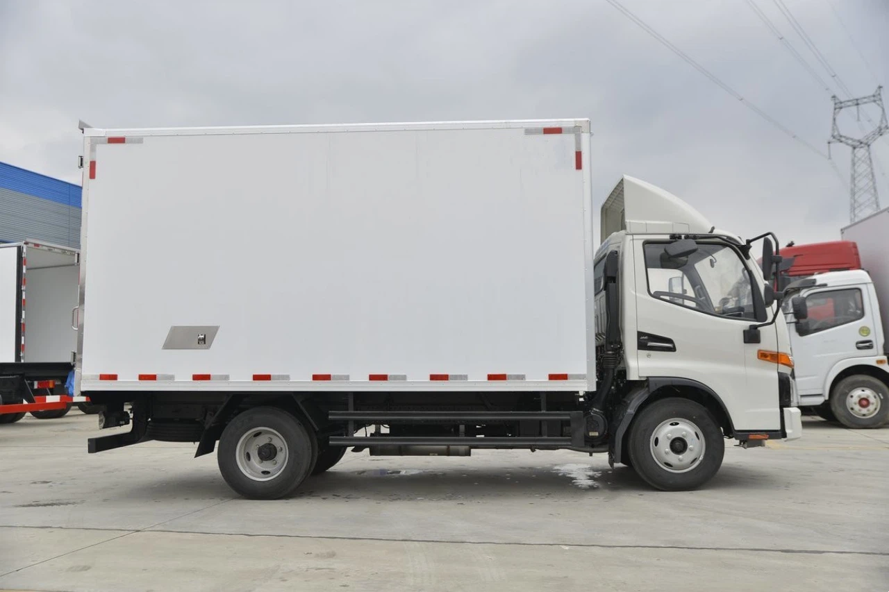 JAC Refrigerated Box Truck 19 CBM 14