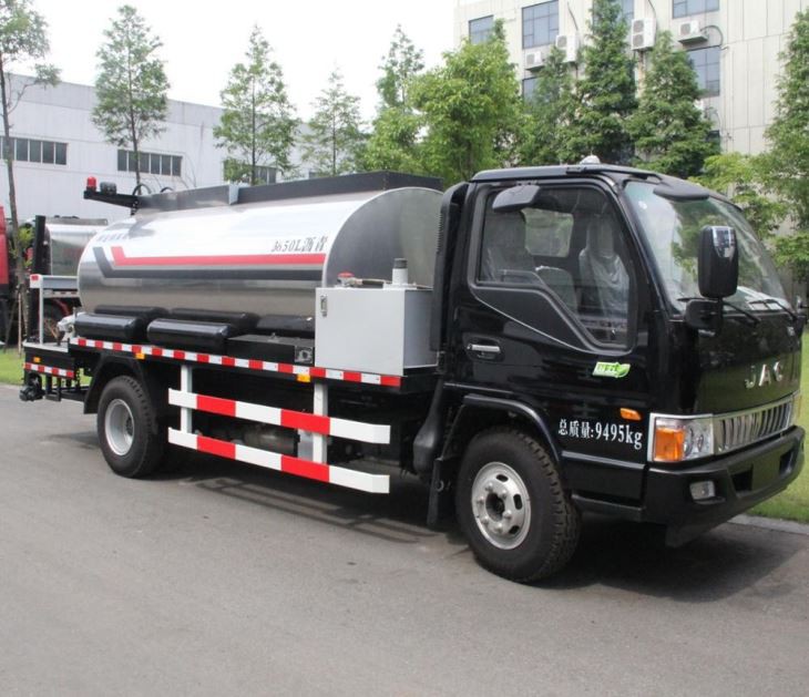 4-cbm-bitumen-sprayer-truck05526968123