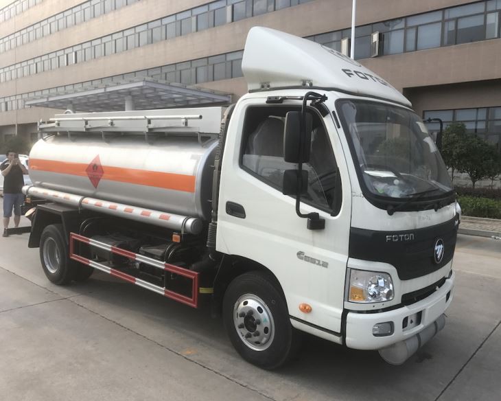 5000liters-oil-delivery-truck36325029045