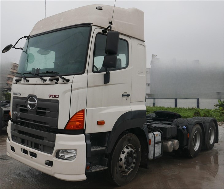 hino-480hp-6x4-tractor-truck-euro-52981d982-1e5d-4f75-8016-533a7ac0e61d